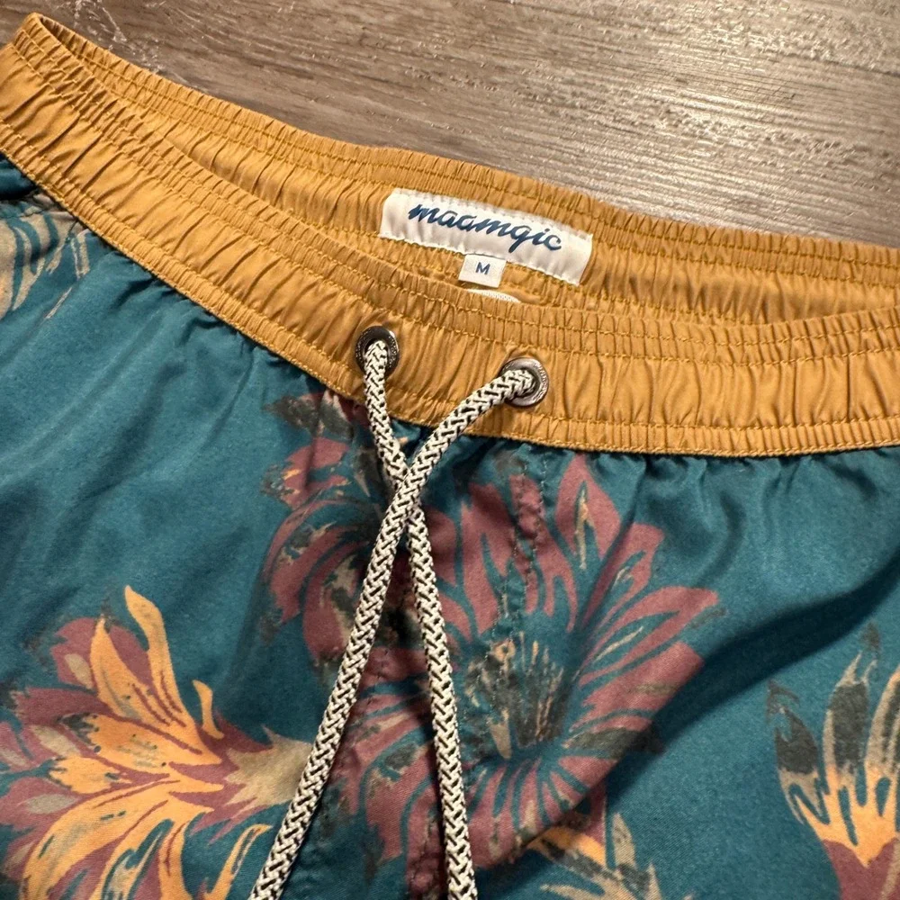 Maamgic Swim Trunks Mens Medium Blue Floral Mesh Lined Board Shorts Tropical